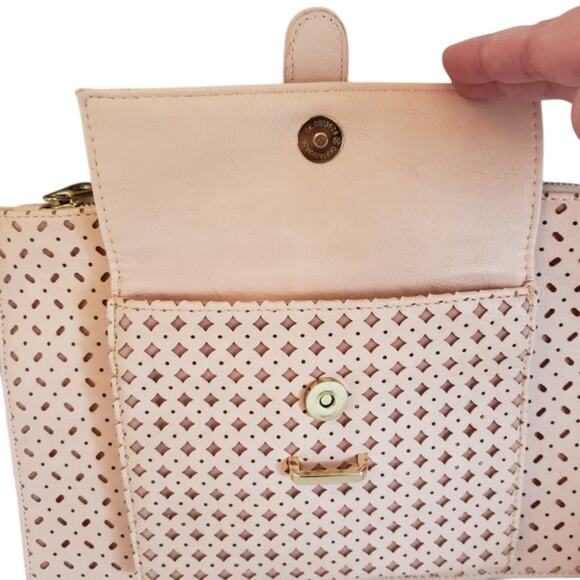 Laser Cut Clutch Removable Crossbody Strap 12 x 8 Envelope Purse Pink - Picture 4 of 6